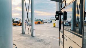Airport Shuttle Driver Jobs in UK - High Salary - Apply For Latest Vacancies
