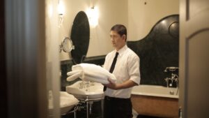 Hotel Housekeeping Attendant Jobs in UK - High Salary - Apply For Latest Vacancies